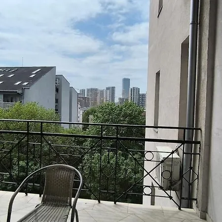 Daire 12 Beds 4 Baths 2 Renovated Apts 2nd & 3rd Flr